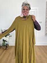 Load image into Gallery viewer, Mustard cocoon dress
