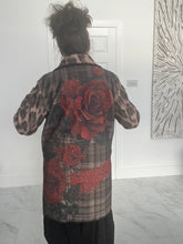 Load image into Gallery viewer, One button 3/4 length jacket
