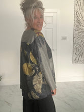 Load image into Gallery viewer, Bella Blue moon top
