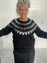 Load image into Gallery viewer, Sparkle knit
