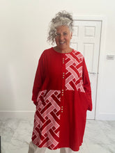 Load image into Gallery viewer, Nesley easy fit dress
