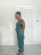 Load image into Gallery viewer, 2 Pocket cocoon pant
