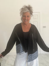 Load image into Gallery viewer, Sweatshirt &amp; denim zip jacket

