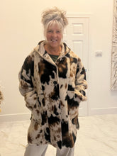 Load image into Gallery viewer, Patterned wool mix coat
