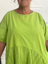 Load image into Gallery viewer, ID Range cotton &amp; Broderie Anglais top
