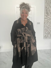 Load image into Gallery viewer, Bella Blue pattern coat
