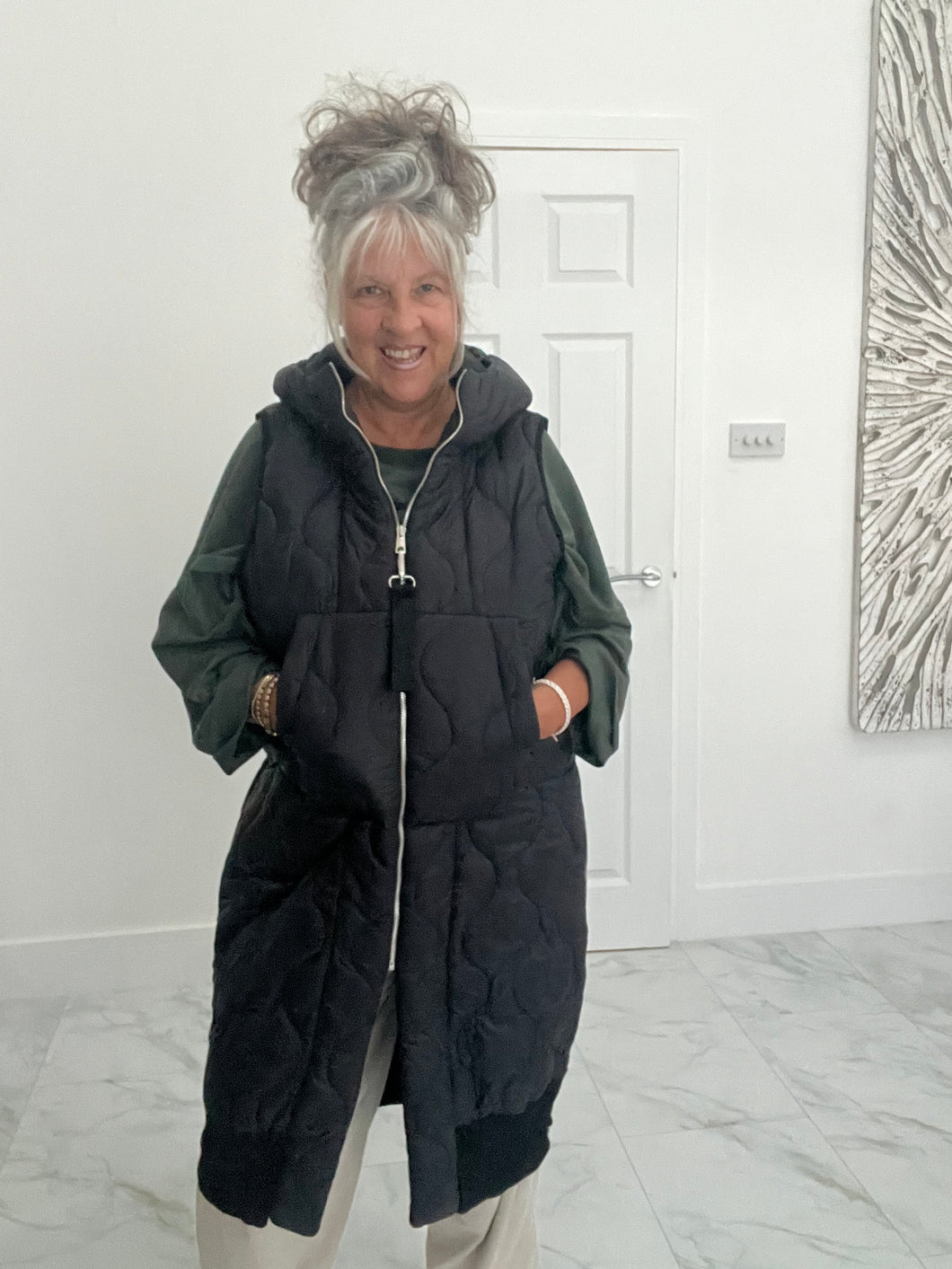 Quilted long zip gillet