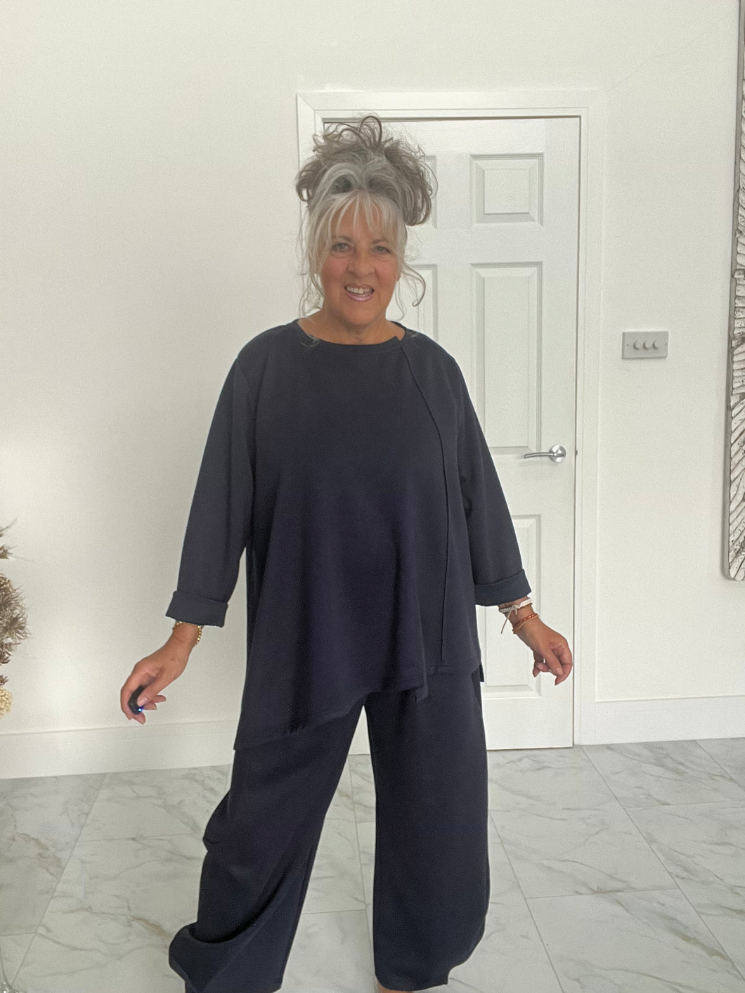 ID Supersoft navy cocoon leg pants