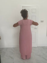 Load image into Gallery viewer, Pink pleated suit
