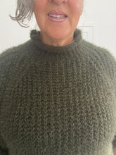 Load image into Gallery viewer, Soft fluffy crew neck jumper
