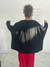 Load image into Gallery viewer, Oversized sweatshirt
