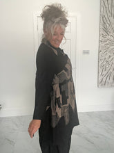 Load image into Gallery viewer, Bella Blue pattern coat
