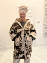 Load image into Gallery viewer, Wool mix duffel Coat
