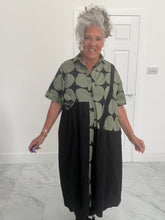 Load image into Gallery viewer, ID Quirky dress
