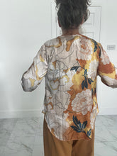 Load image into Gallery viewer, Rhinestone blouse
