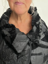 Load image into Gallery viewer, Cover Up cropped jacket
