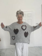 Load image into Gallery viewer, Supersoft heart detail knit
