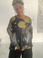 Load image into Gallery viewer, Bella Blue moon top
