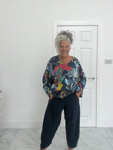 Load image into Gallery viewer, Navy Sweatshirt cocoon pant
