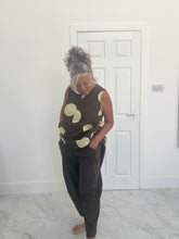 Load image into Gallery viewer, Brown cocoon pant
