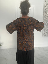 Load image into Gallery viewer, Bella Blue Orange mix top
