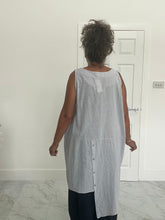 Load image into Gallery viewer, Light grey asymmetrical top
