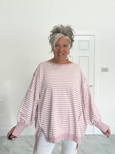 Load image into Gallery viewer, Pink oversized sweatshirt
