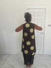 Load image into Gallery viewer, Brown spot dress
