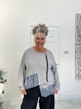 Load image into Gallery viewer, Sweatshirt jacket /top
