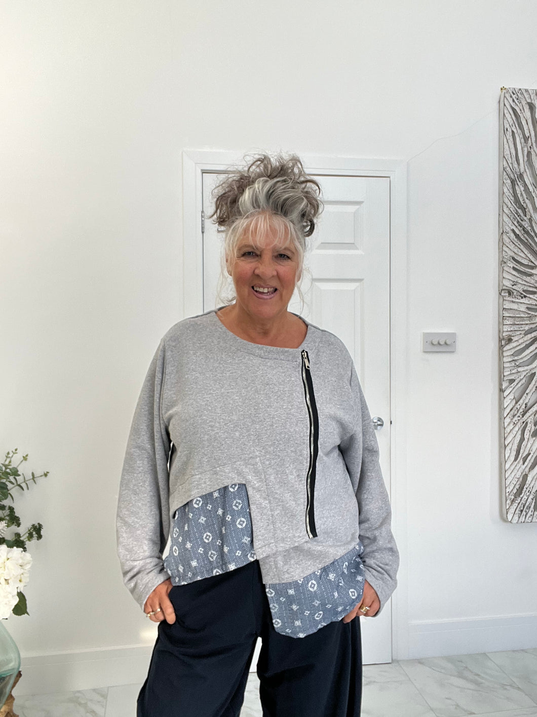 Sweatshirt jacket /top