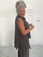 Load image into Gallery viewer, Sweatshirt tank top
