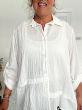 Load image into Gallery viewer, ID Range easy to wear blouse
