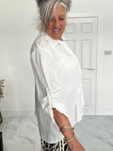 Load image into Gallery viewer, ID Range easy to wear blouse
