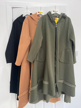 Load image into Gallery viewer, Sweatshirt coat
